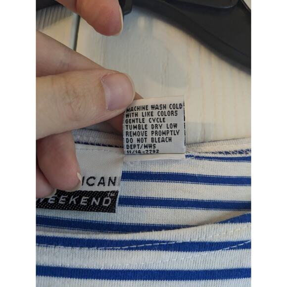 American Weekend Women's Blue Striped Round Neck Blended Fiber Top Size L - Picture 4 of 5